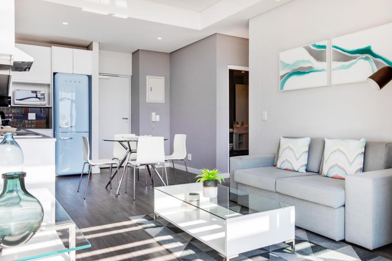 Apartment Backup-powered Trendy Sanctuary