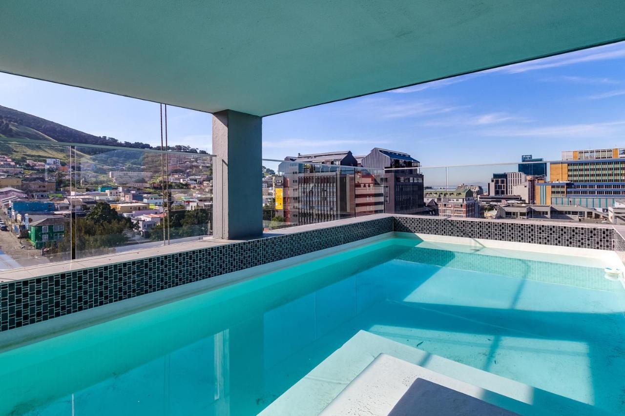 Backup-powered Trendy Sanctuary Apartment Cape Town