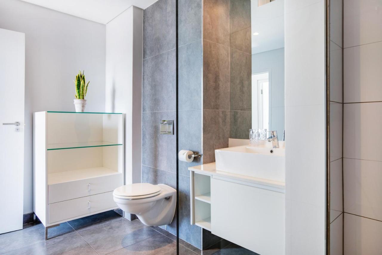 Backup-powered Trendy Sanctuary Apartment Cape Town