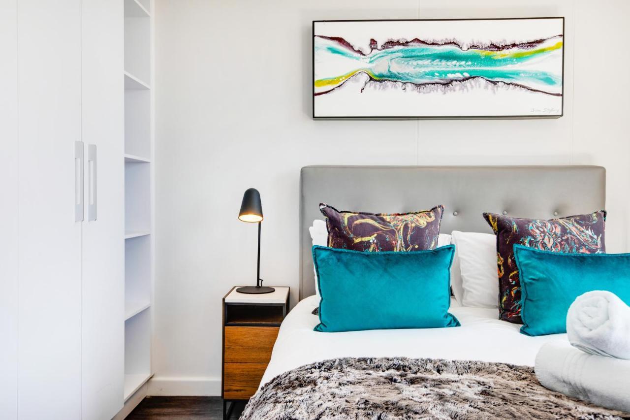 Backup-powered Trendy Sanctuary *